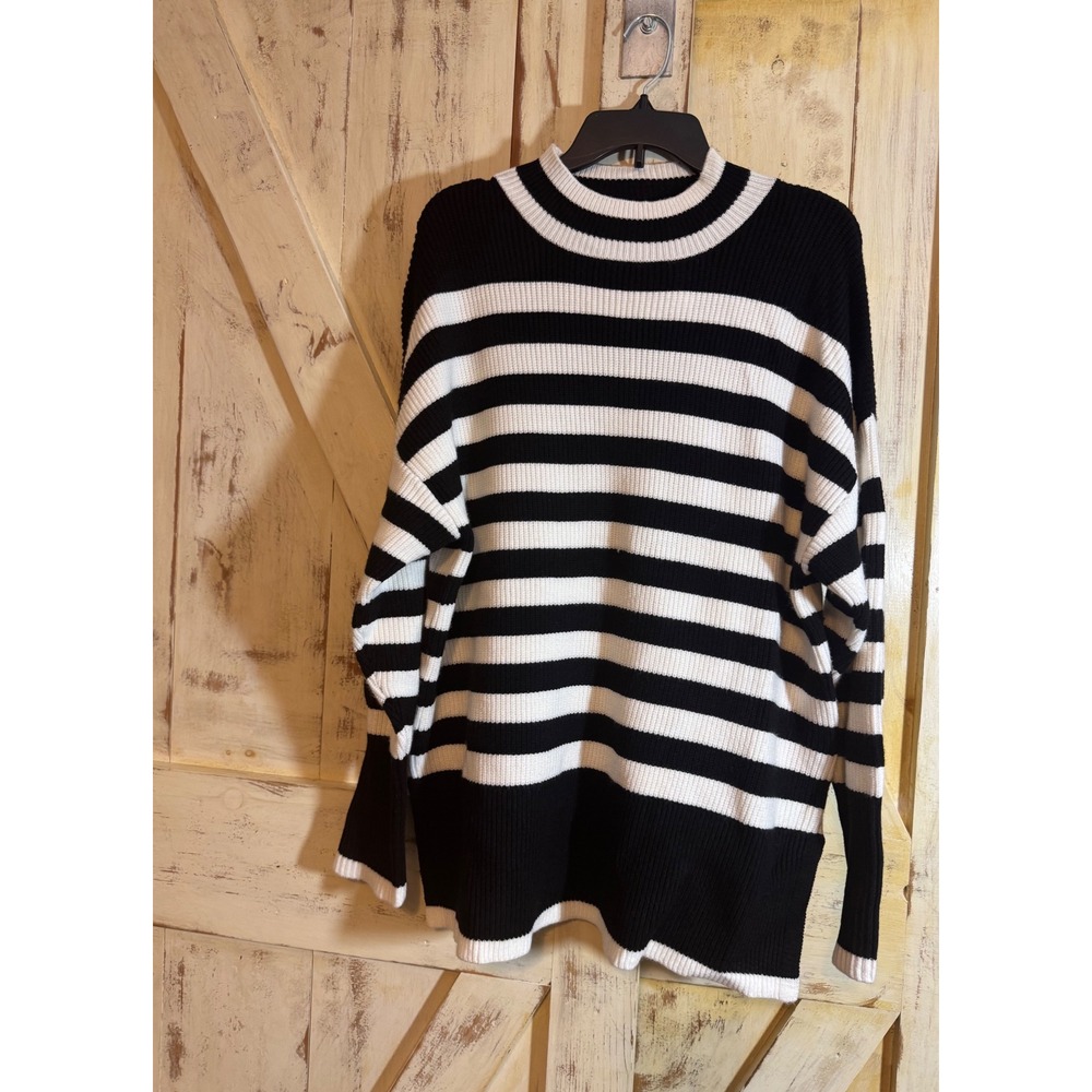 Philosophy Striped Knit Sweater Black and White Crew Neck Pullover XL‎